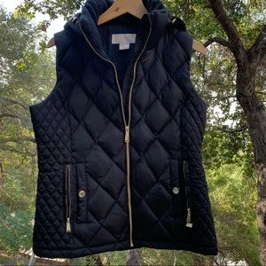 Michael Kors Black Puffer Vest w Gold Detailing size M